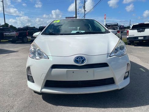 Used 2014 Toyota Prius C Four FWD image 4