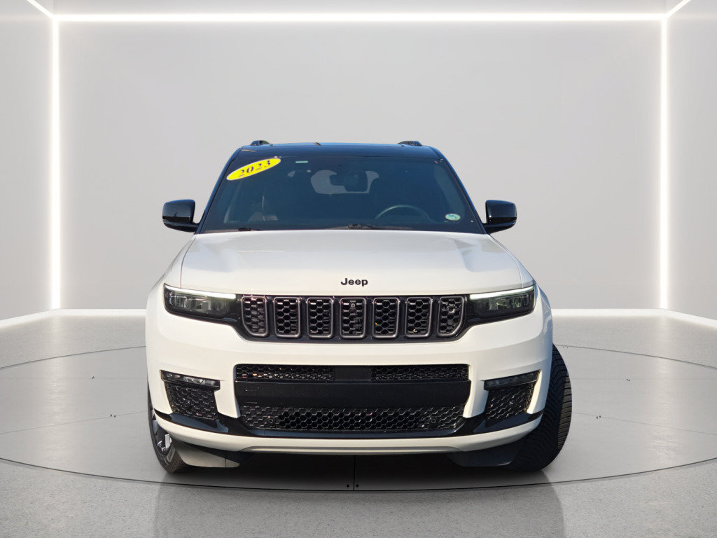 Certified 2023 Jeep Grand Cherokee L Summit AWD/4WD image 2