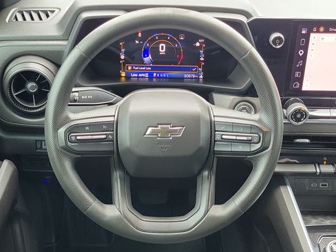 Used 2023 Chevrolet Colorado Trail Boss w/ Technology Package AWD/4WD image 20