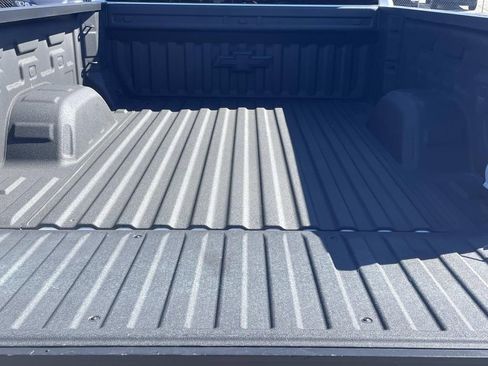 Used 2022 Chevrolet Silverado 1500 LT w/ Protection Package image 11