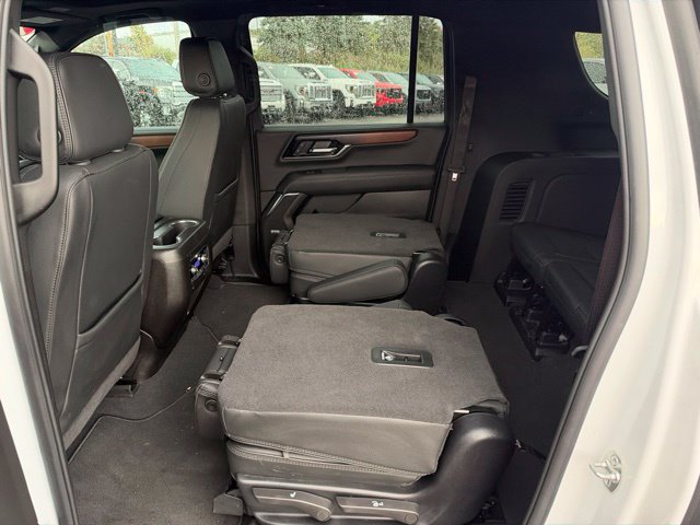 Used 2026 GMC Yukon XL Denali w/ Sun & Power Step Package AWD/4WD image 24