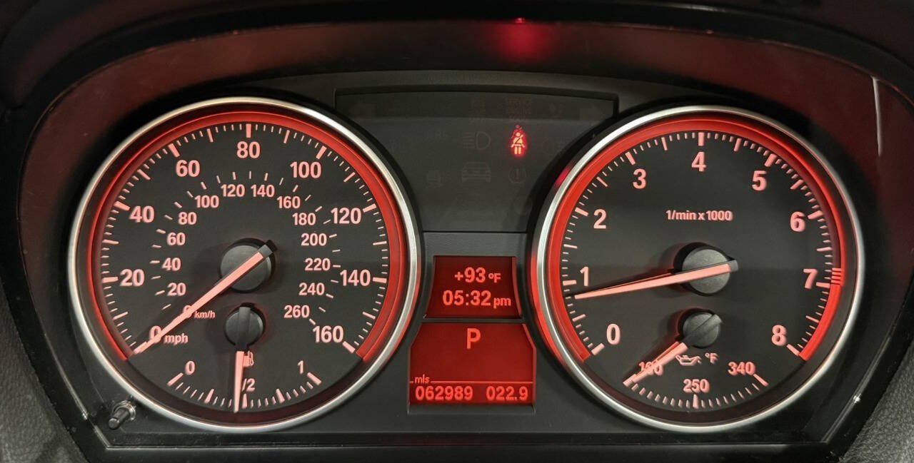 Used 2013 BMW 328i Convertible RWD image 17