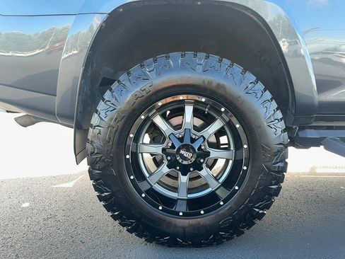 Used 2019 Toyota 4Runner TRD Off-Road Premium AWD/4WD image 5