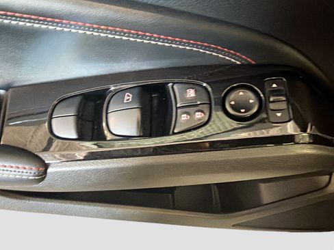 Used 2023 Nissan Altima 2.5 SR w/ SR Premium Package FWD image 15