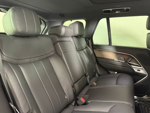 New 2025 Land Rover Range Rover SE AWD/4WD image 28