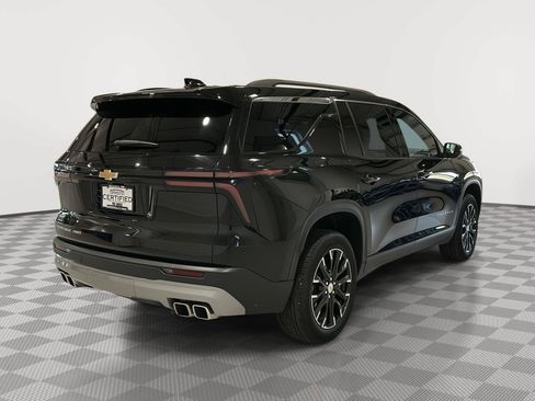 Used 2025 Chevrolet Traverse LT w/ Sun and Wheel Package AWD/4WD image 5