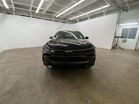 Used 2024 Chevrolet Equinox EV RS image 9