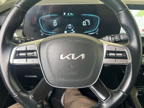 Certified 2025 Kia Telluride LX FWD image 59