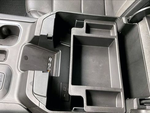 Used 2024 GMC Sierra 2500 Denali w/ Denali Reserve Package AWD/4WD image 26