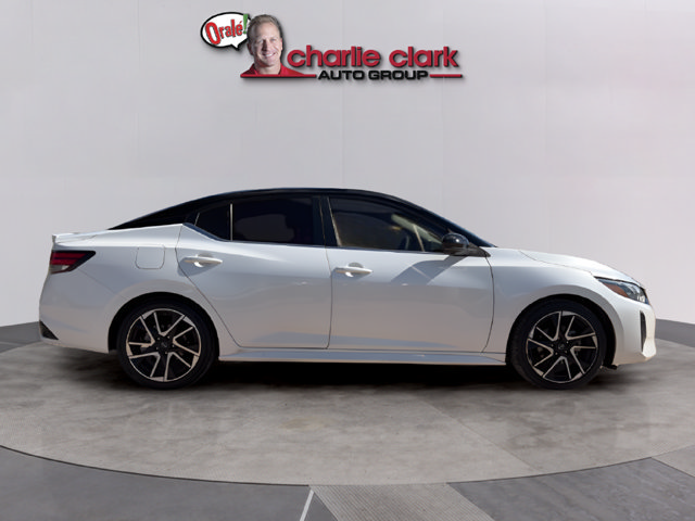 Certified 2024 Nissan Sentra SR w/ SR Premium Package FWD image 6