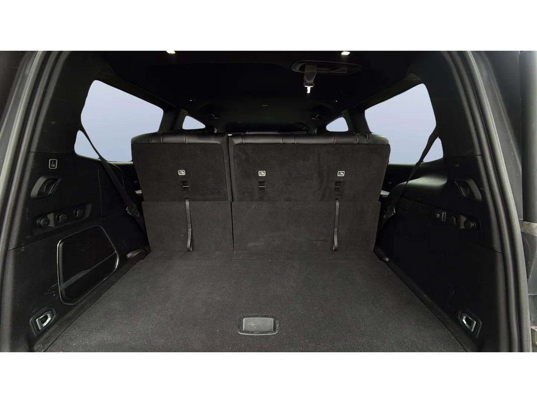 Used 2024 Jeep Wagoneer Series II w/ Flexible Seating Group AWD/4WD image 19