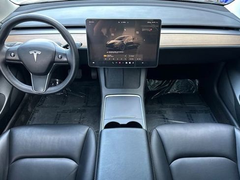 Used 2023 Tesla Model 3 Standard Range image 15