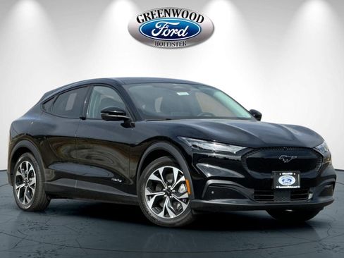 New 2025 Ford Mustang Mach-E Select w/ Interior Protection Package image 1