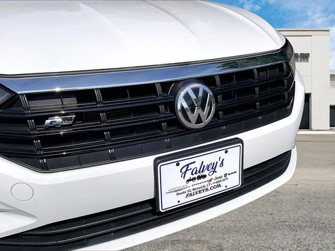 Used 2019 Volkswagen Jetta R-Line w/ R-Line Cold Weather Package FWD image 26
