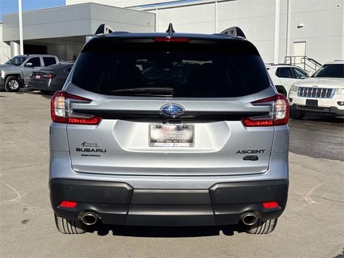 Used 2025 Subaru Ascent Bronze Edition image 3