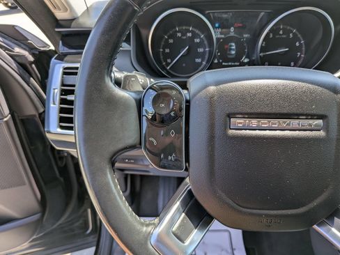 Used 2019 Land Rover Discovery SE AWD/4WD image 31