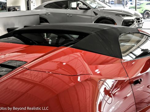 Used 2023 Lamborghini Huracan EVO image 41