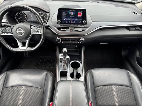 Used 2023 Nissan Altima 2.5 SR image 4