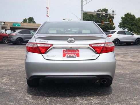 Used 2016 Toyota Camry SE FWD image 5