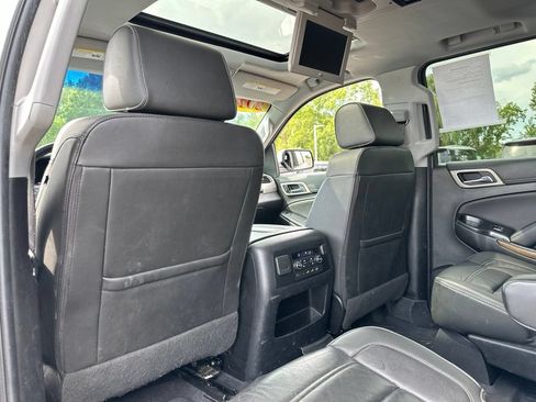 Used 2019 GMC Yukon XL Denali w/ Denali Ultimate Package AWD/4WD image 39
