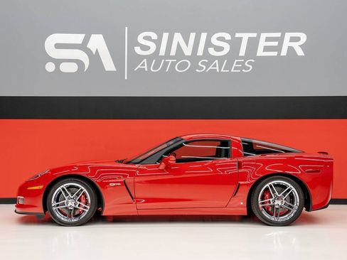 Used 2007 Chevrolet Corvette Z06 w/ Preferred Equipment Group RWD image 30