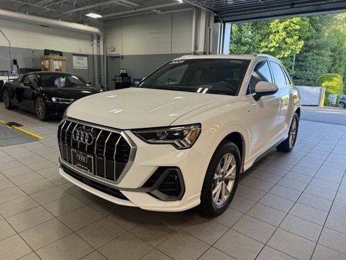 Used 2025 Audi Q3 2.0T Premium w/ Convenience Package AWD/4WD image 8