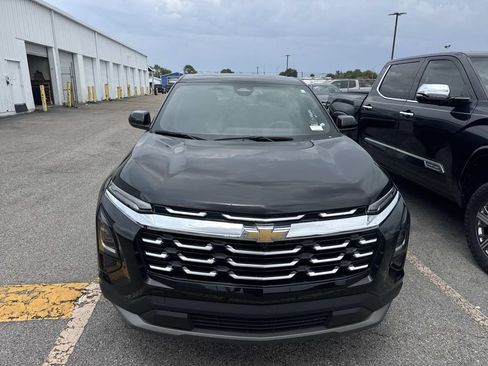 Used 2026 Chevrolet Equinox LT w/ Convenience Package II FWD image 16