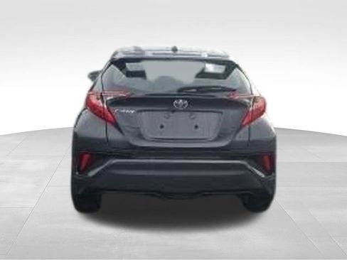 Used 2021 Toyota C-HR LE FWD image 5