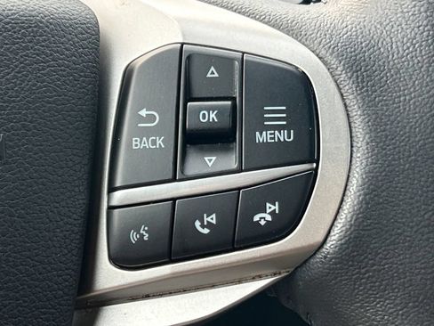 Used 2021 Ford Explorer XLT AWD/4WD image 17