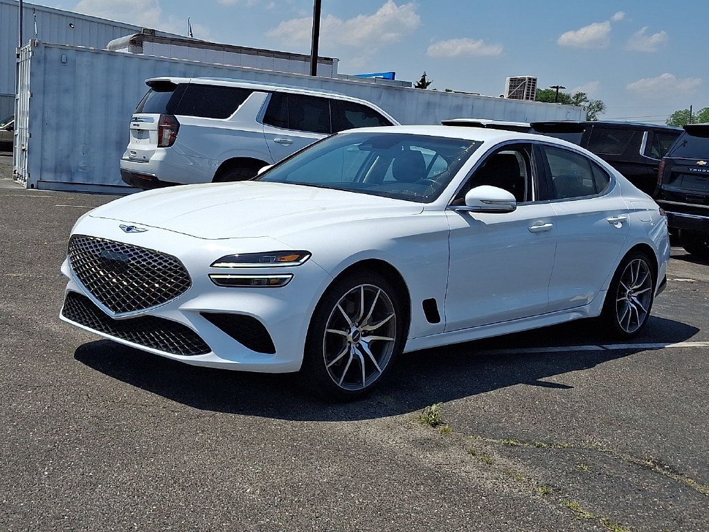 Used 2023 Genesis G70 2.0T AWD/4WD image 6