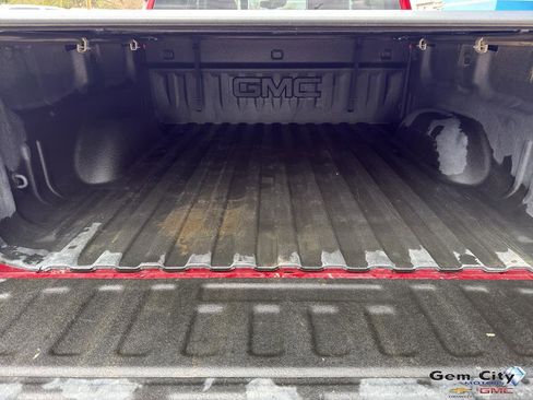 Used 2018 GMC Sierra 1500 SLT AWD/4WD image 9