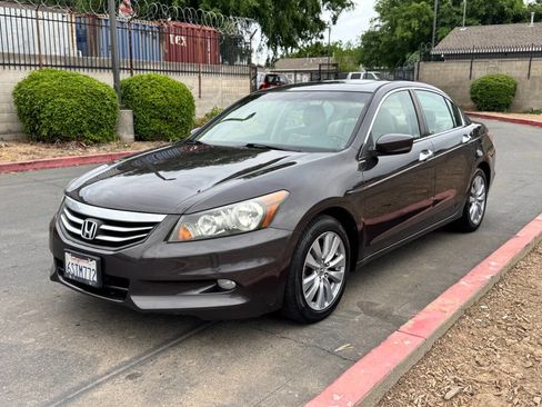 Used 2011 Honda Accord EX-L image 1