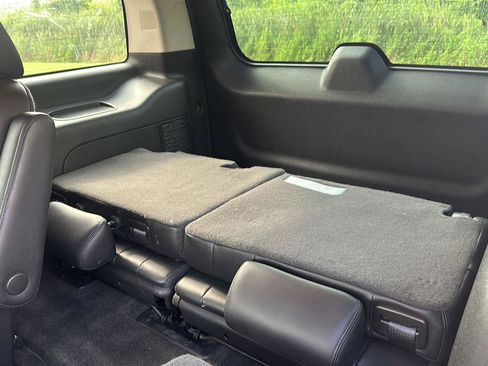 Used 2013 Chevrolet Tahoe LTZ AWD/4WD image 24