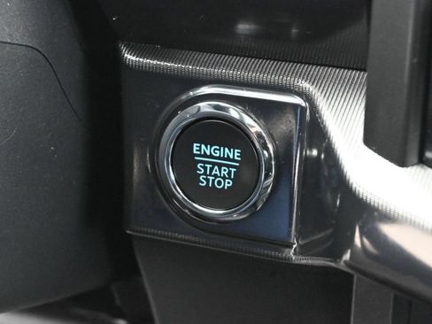 Used 2025 Ford F150 Lariat w/ Equipment Group 501A Mid AWD/4WD image 13