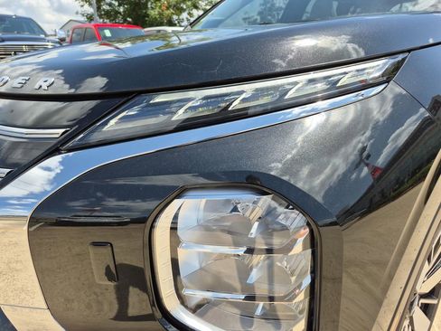 New 2025 Mitsubishi Outlander SEL image 29