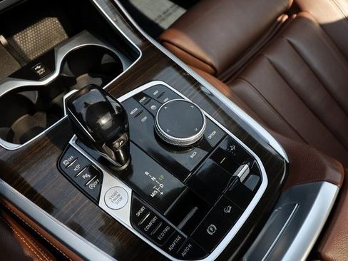 Used 2020 BMW X7 xDrive40i w/ Premium Package image 16