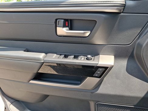 Used 2023 Toyota Tundra Limited AWD/4WD image 20