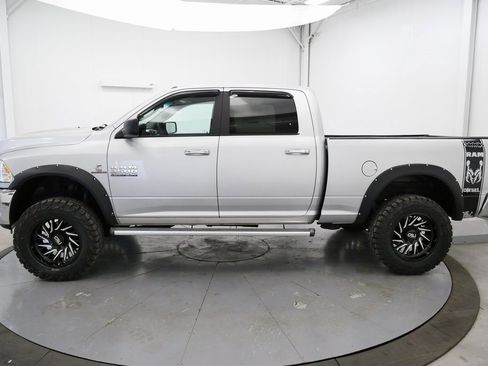 Used 2018 RAM 2500 SLT image 4