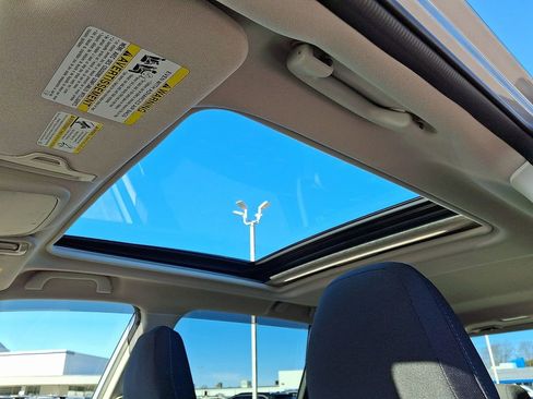 Used 2023 Subaru Forester Premium image 15