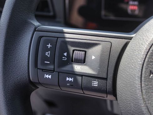 Used 2025 Nissan Kicks SV FWD image 29