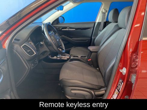 Used 2023 Kia Seltos S w/ Navigation Package AWD/4WD image 10