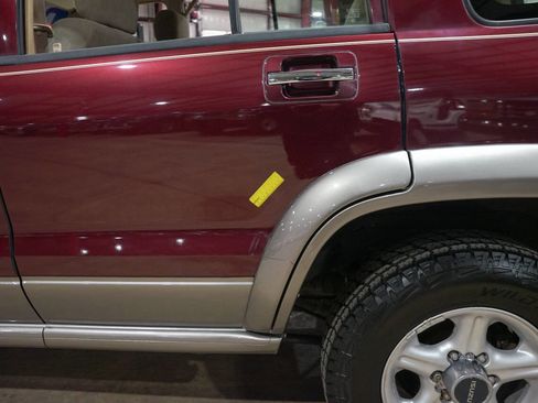 Used 2001 Isuzu Trooper 4WD 4-Door image 35