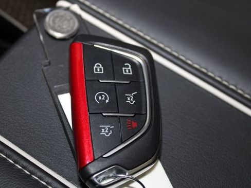 Used 2025 Cadillac Escalade V AWD/4WD image 22