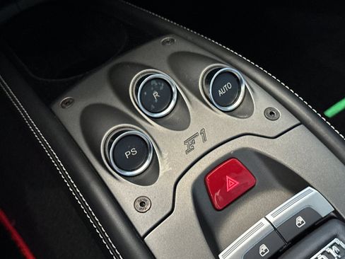 Used 2012 Ferrari 458 Italia Coupe RWD image 26