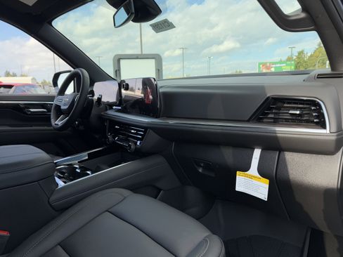 New 2026 Chevrolet Suburban LT w/ Comfort Package image 20