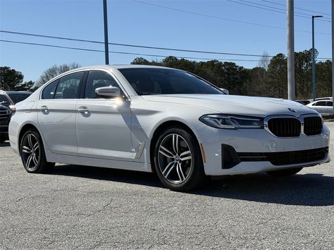 Used 2021 BMW 530i w/ Premium Package image 29