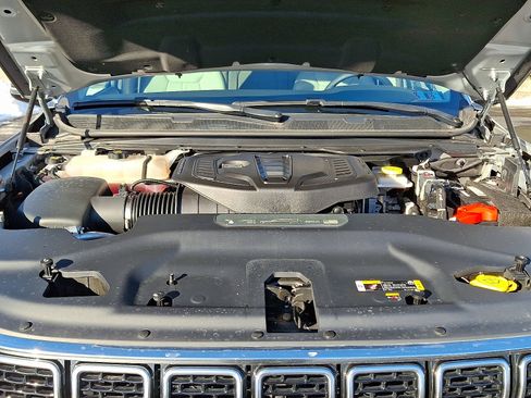 Certified 2024 Jeep Wagoneer 4WD w/ Premium Group I image 27