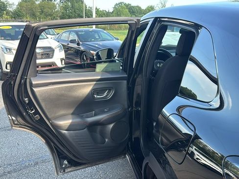 Used 2024 Honda HR-V Sport image 27