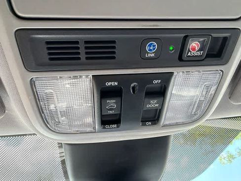 Used 2023 Honda Odyssey Elite image 20