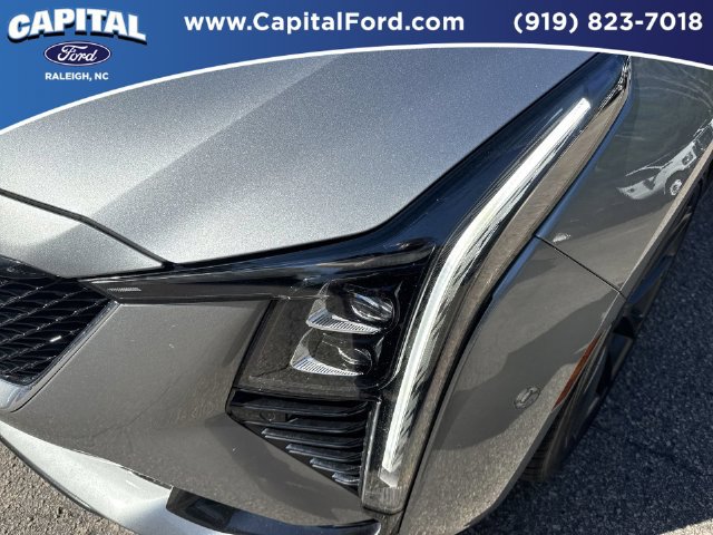 Used 2025 Cadillac CT5 V w/ Technology Package RWD image 11